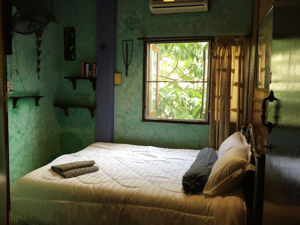 Shanti Lodge Bangkok 18/70
