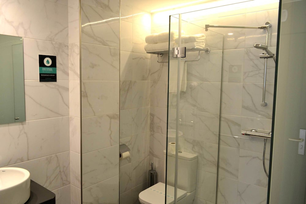 Hotel Alda Estacion Ourense 9/36