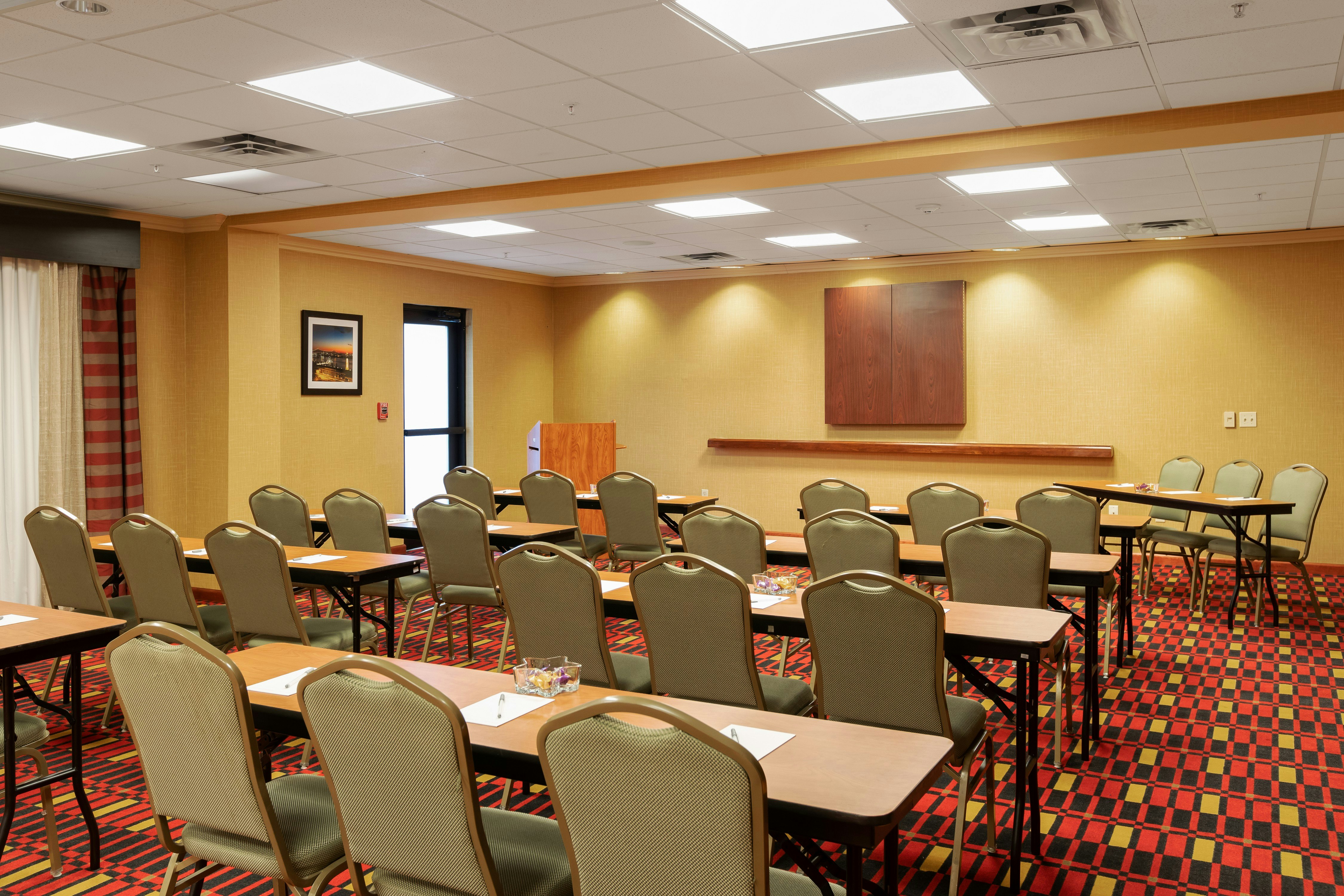 Hampton Inn and Suites Baton Rouge I 10 East 47/56
