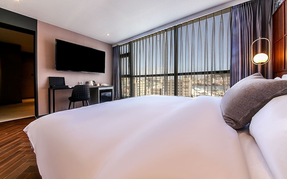 Hotel Yaja Chungmu Jagalchi 12/44