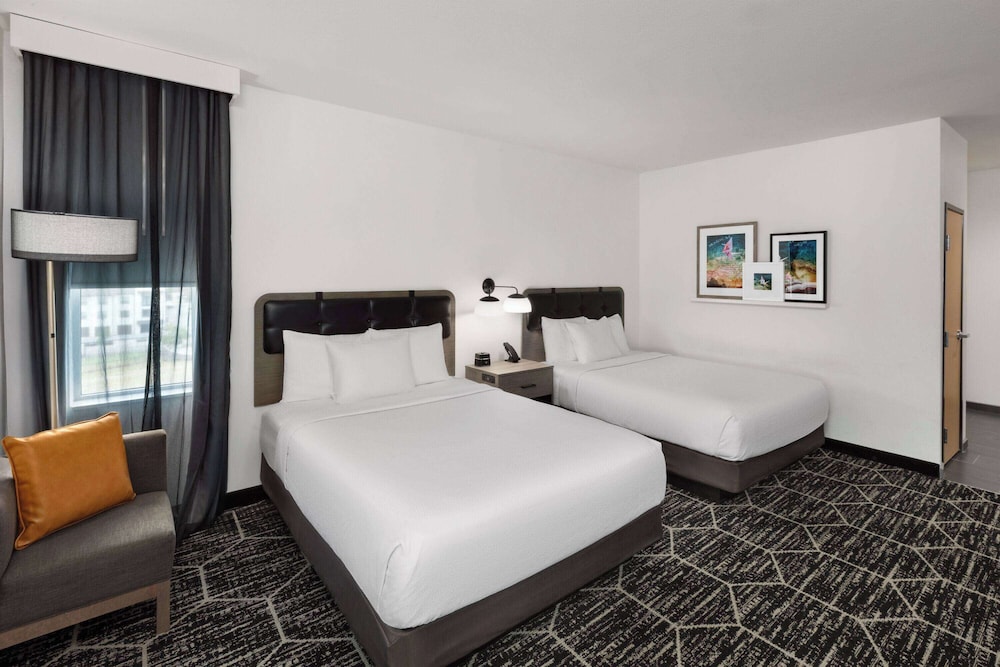 Room, 2 Queen Beds