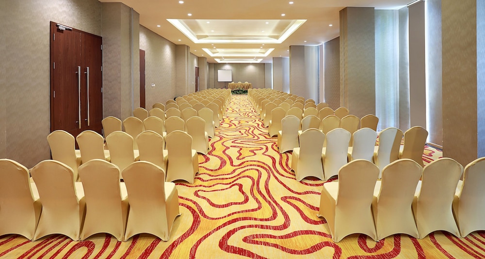 Swiss-Belhotel Sorong 25/36