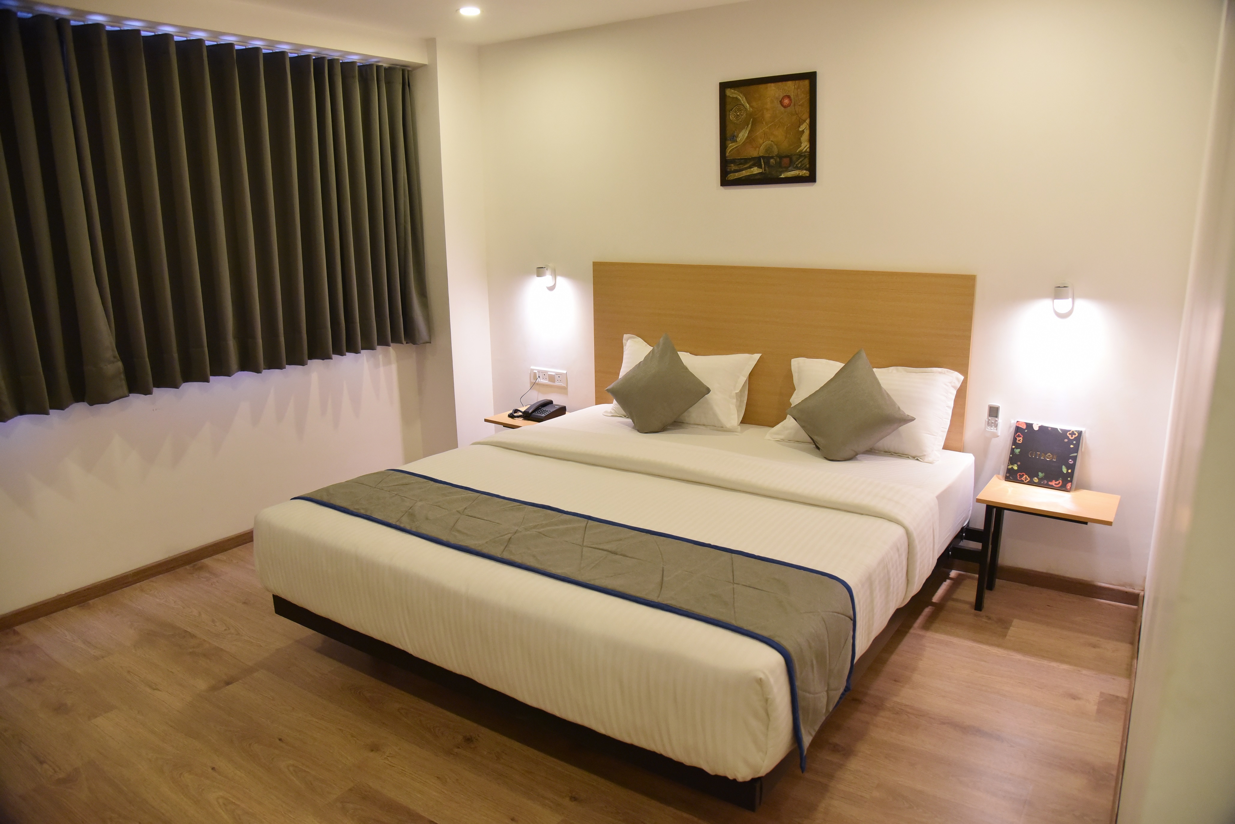 D Luxe Queen Room