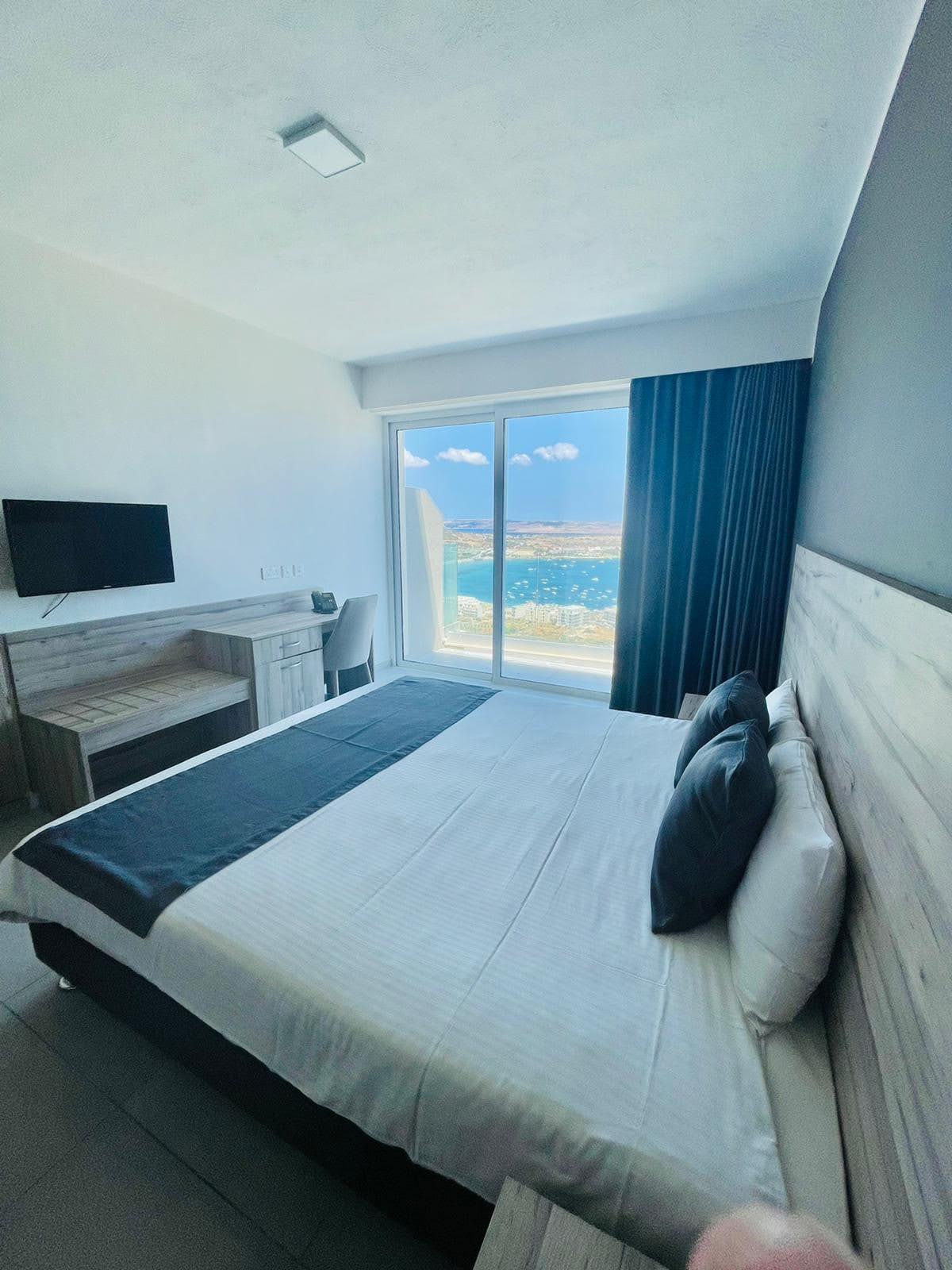 Standard, Bay View, Balcony