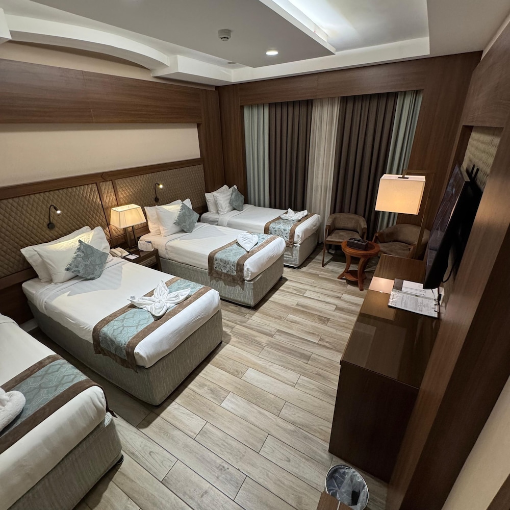 Midan Hotel 10/50
