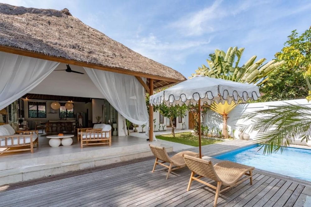 Castaway Resort 45/48