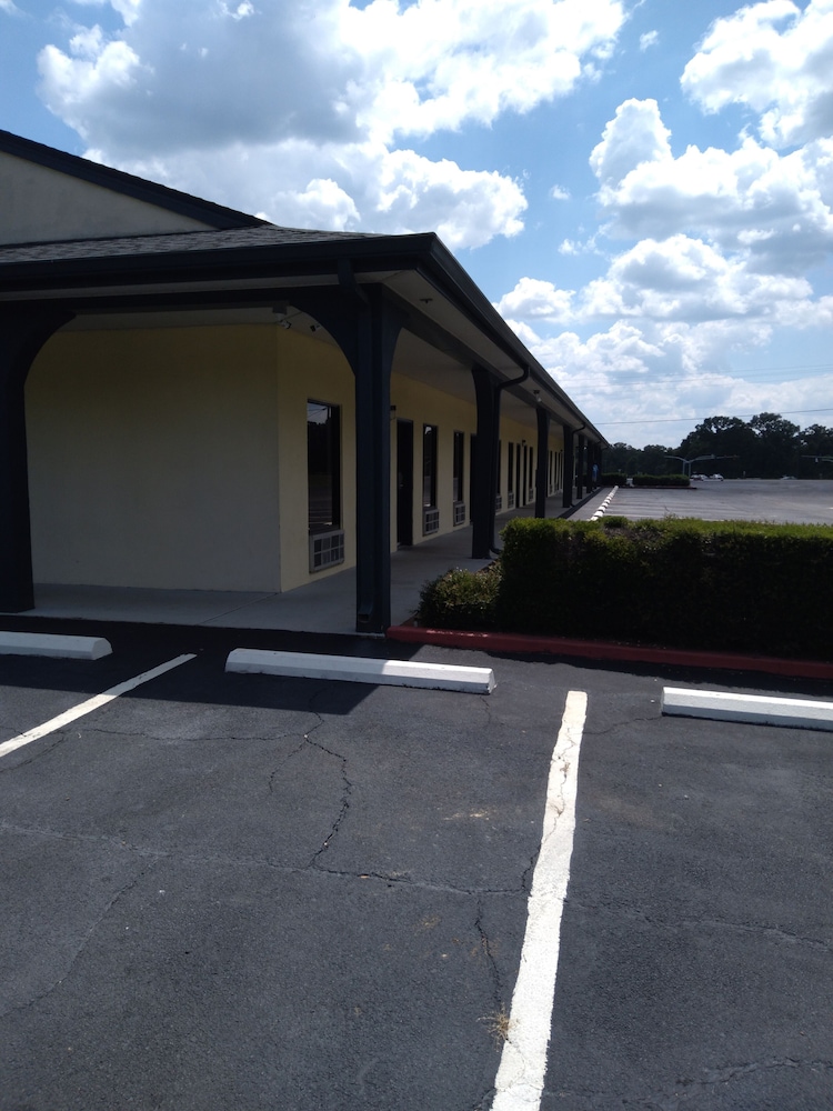 Rocky Creek Inn 18/20