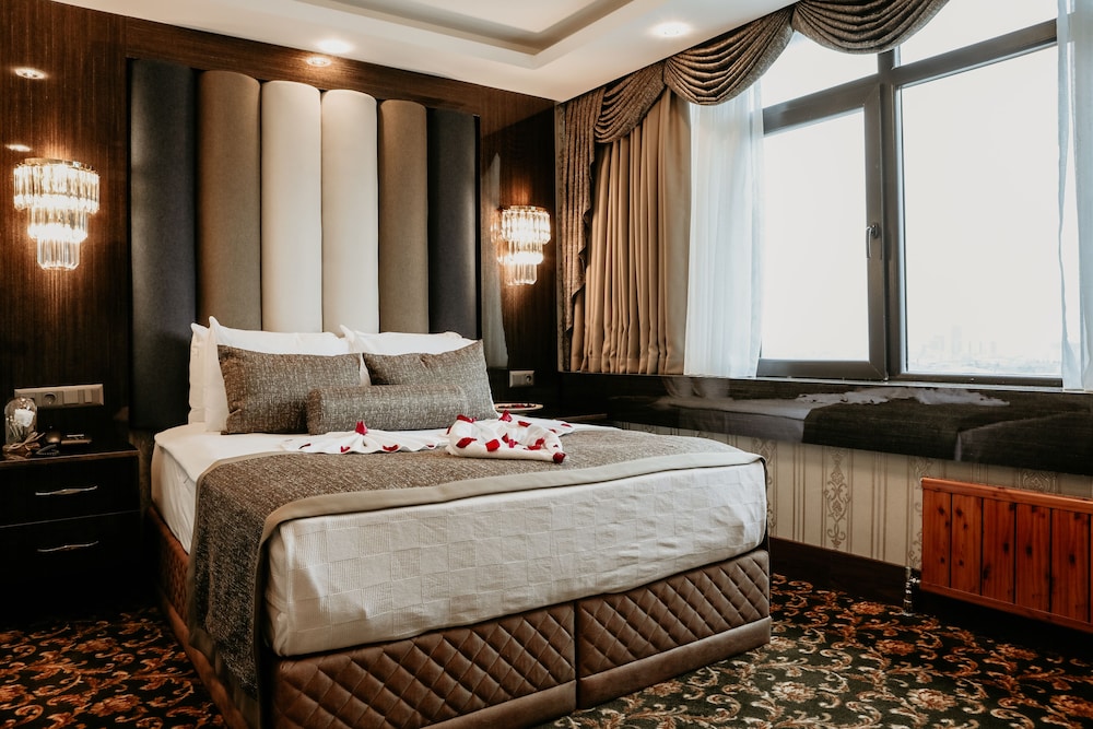 Grand Lark Otel 22/50