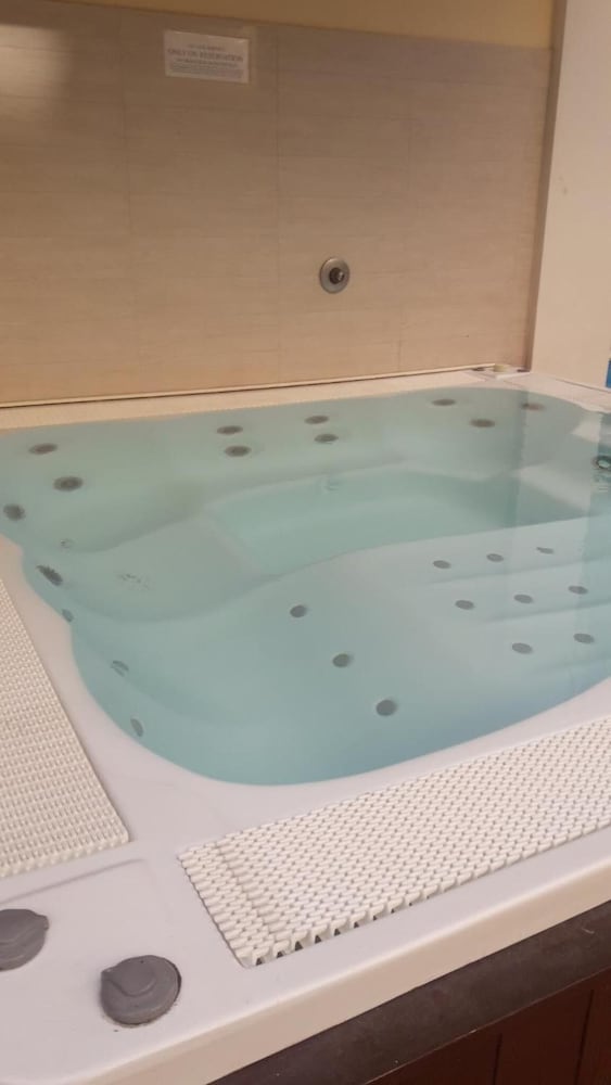 HOTEL PRESTIGE 27/50