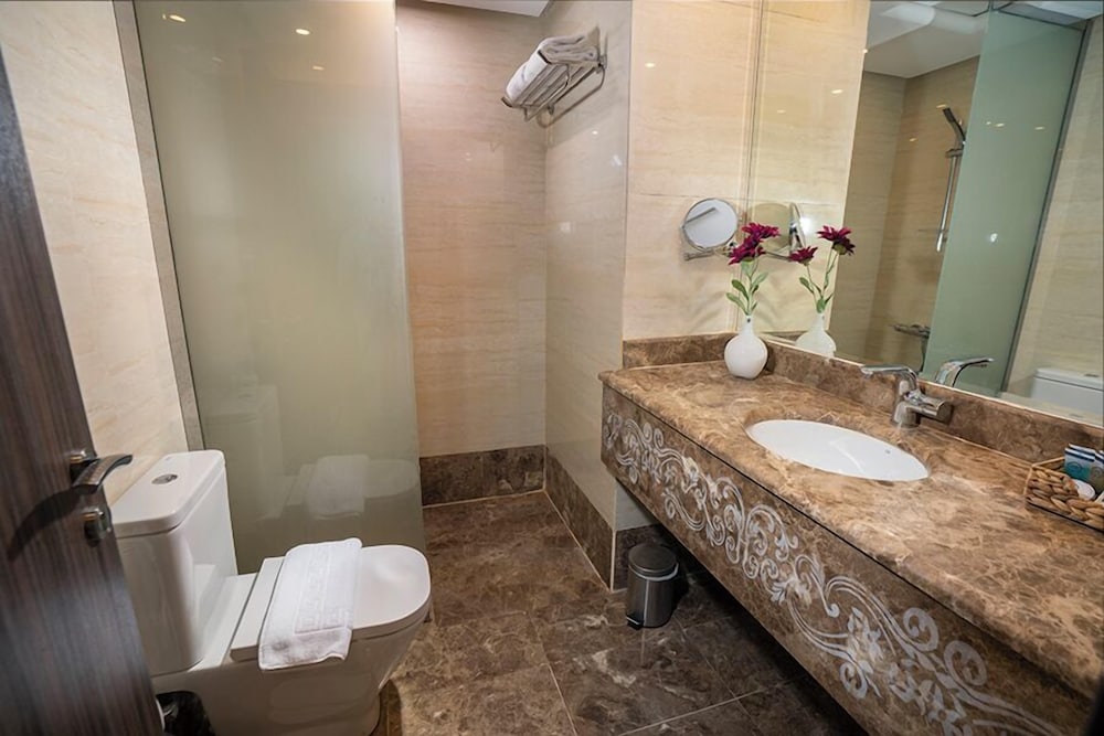 أكيلا جدة الحمراء(Aquila Hotel) 30/32
