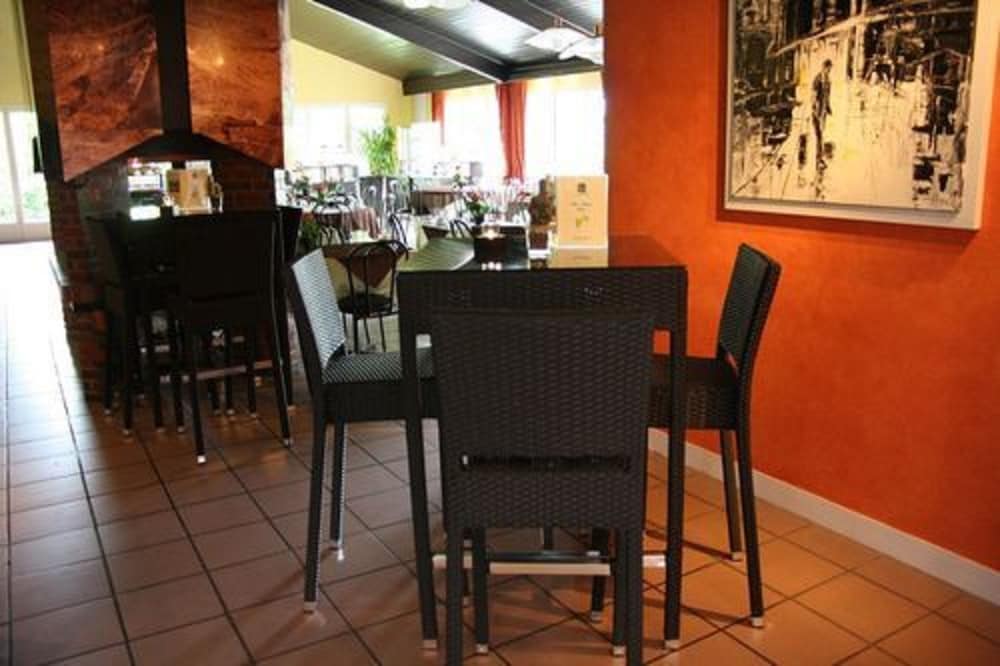 restaurant-cafeteria