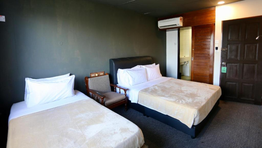 Fata Hotel By Project Borneo 7/11