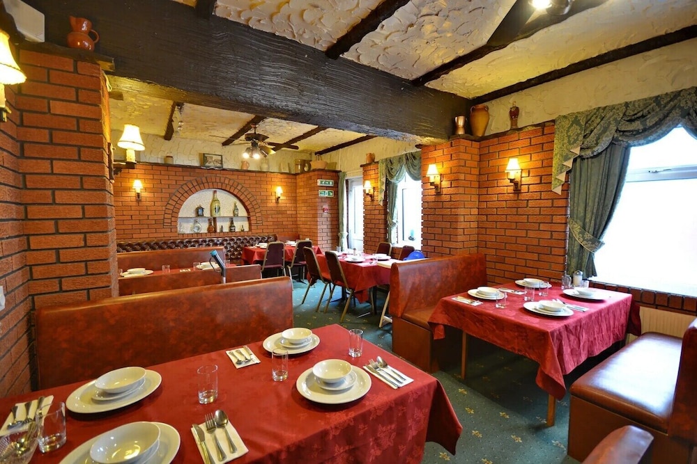 Royal Oakwell Hotel 44/52
