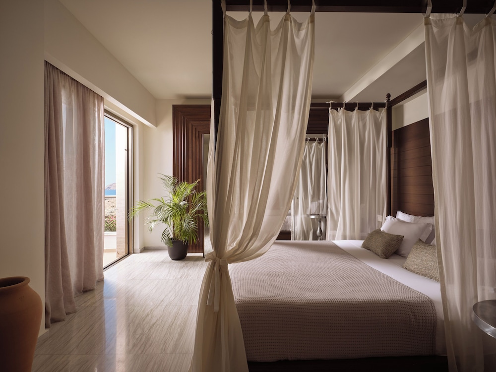 Presidential, Suite, King Bed, Sea Front, Sofa, Private Pool
