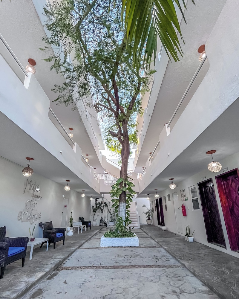 Ahava Hotel (ex Maria Candelaria Hotel) 9/43