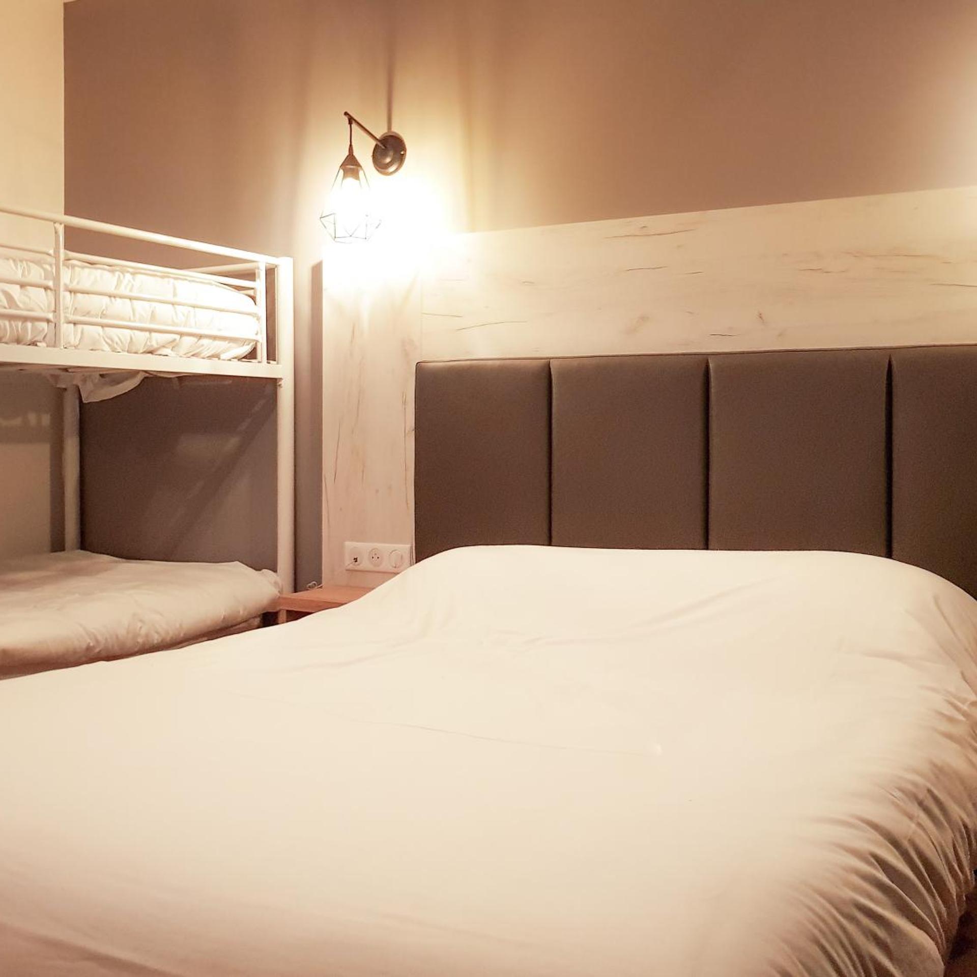 LOGIS HOTEL LE CLERMOTEL 9/21