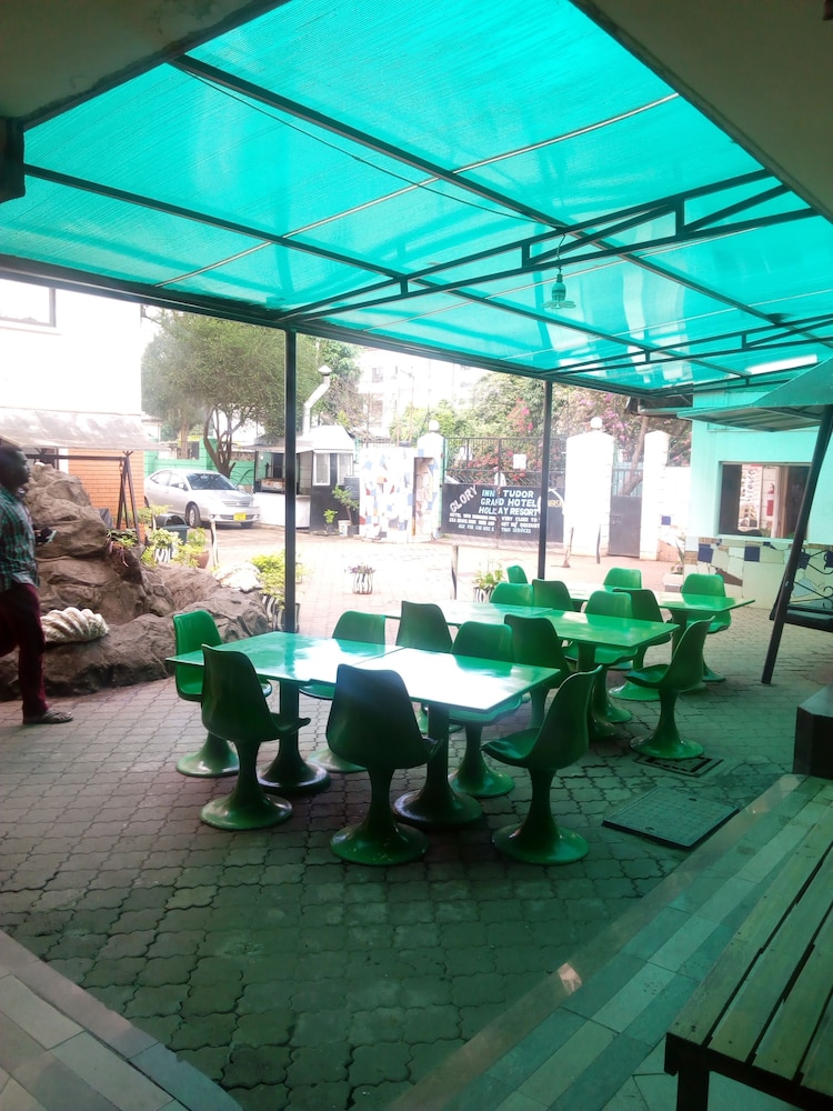 Nairobi Glory Palace Hotel Ltd 30/50