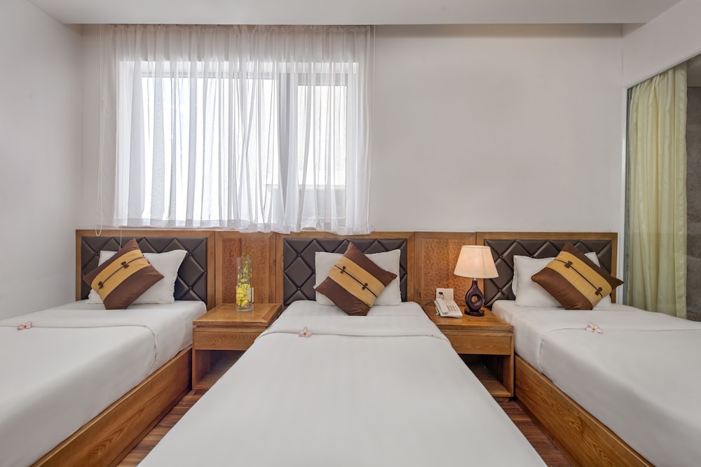 Bliss Luxury Hotel & Spa 6/28