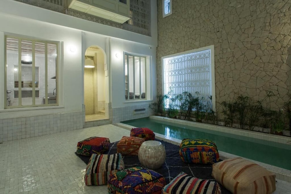 Bck Art Riad 21/43