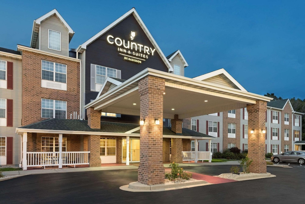 Country Inn Suites By Radisson Milwaukee Airport Wi 2/50