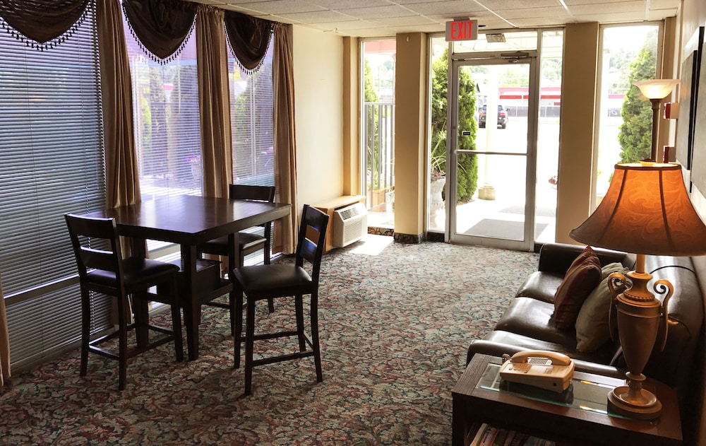 Fairbridge Inn Suites Lewiston 41/48