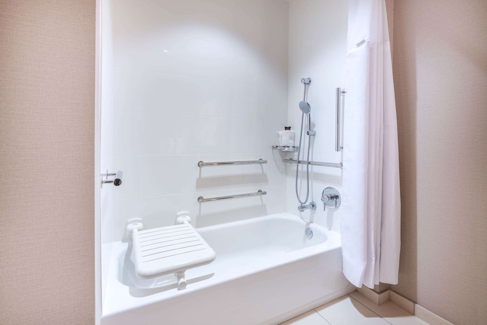Hampton Inn San Jose Cherry Ave 5/26
