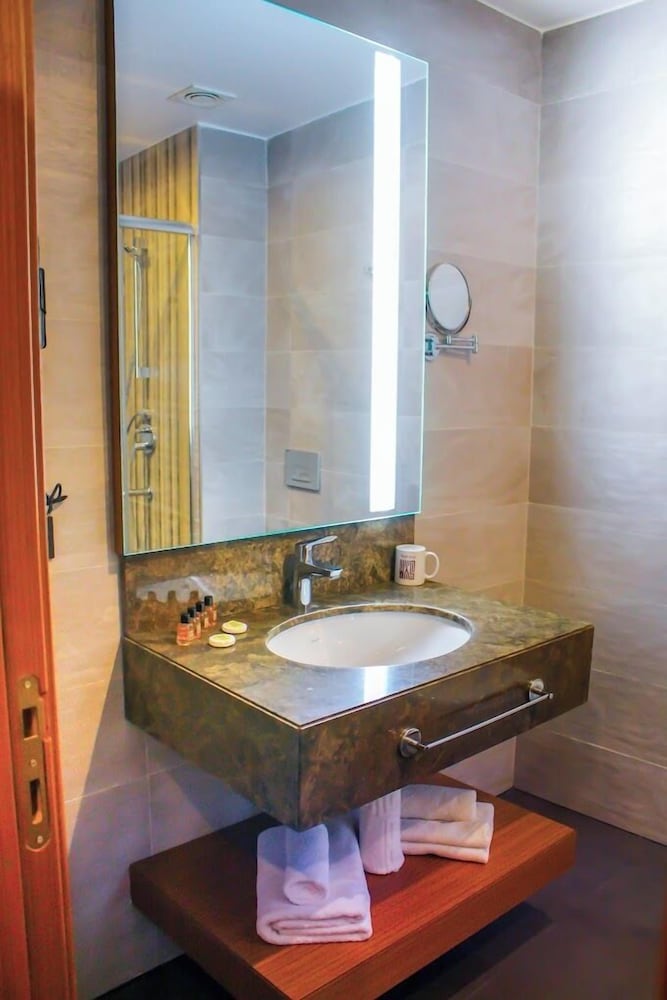 Hotel Sym Cheraga 25/29