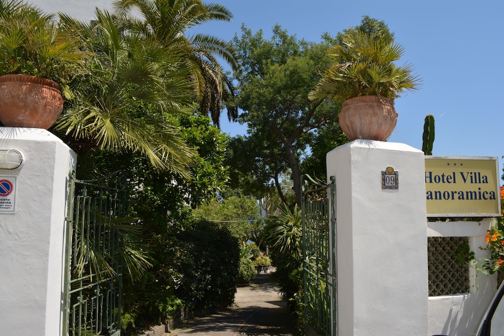 VILLA PANORAMICA 44/68