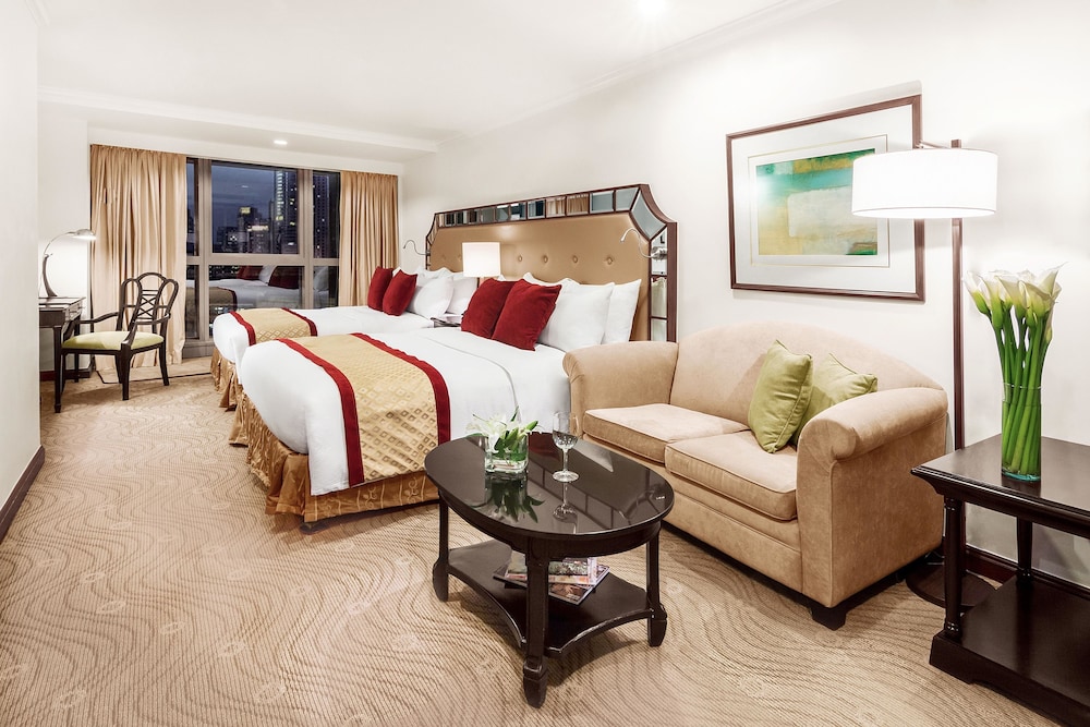 Discovery Suites 28/51
