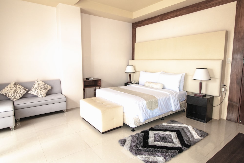 Sierra Hotel 30/46