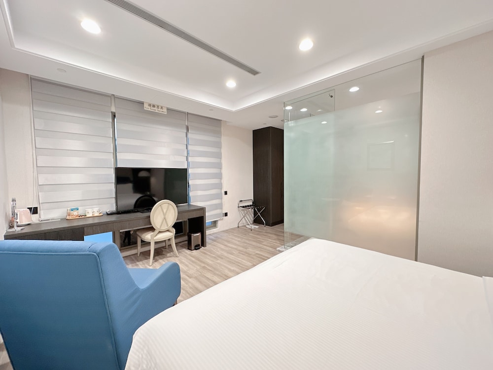 Hua Hotel 46/67