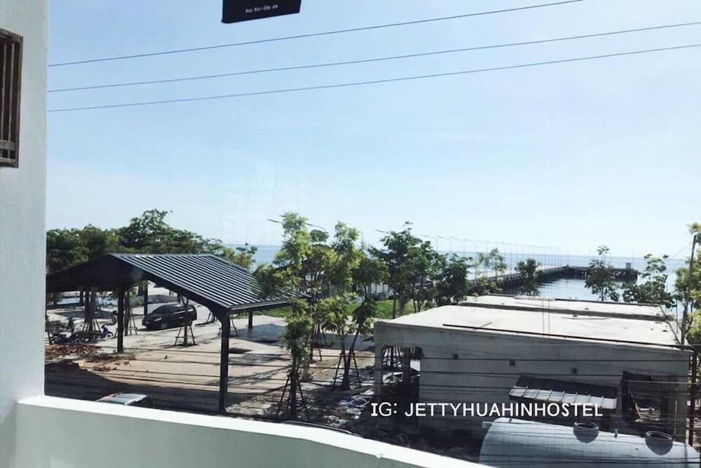 Jetty Huahin Hostel 5/77