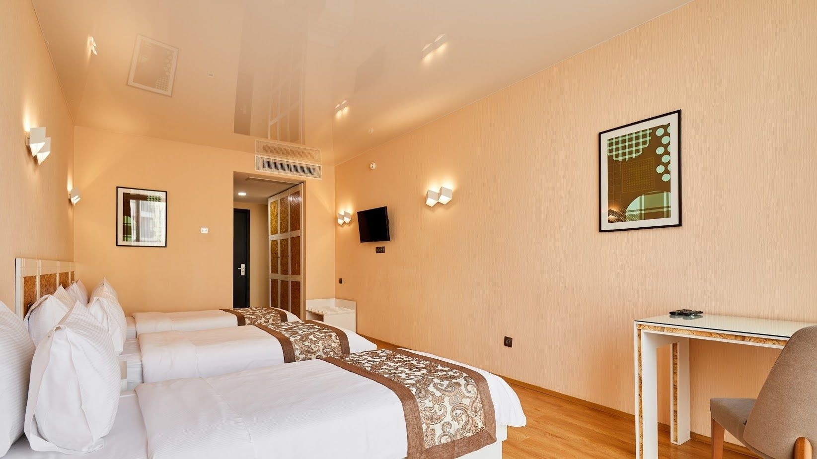 غرفة ثلاثية، Iveria Inn Tbilisi 10/10