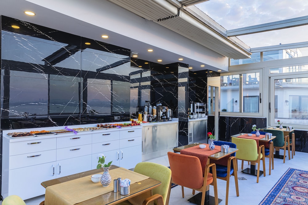 Eastanbul Suite 44/57