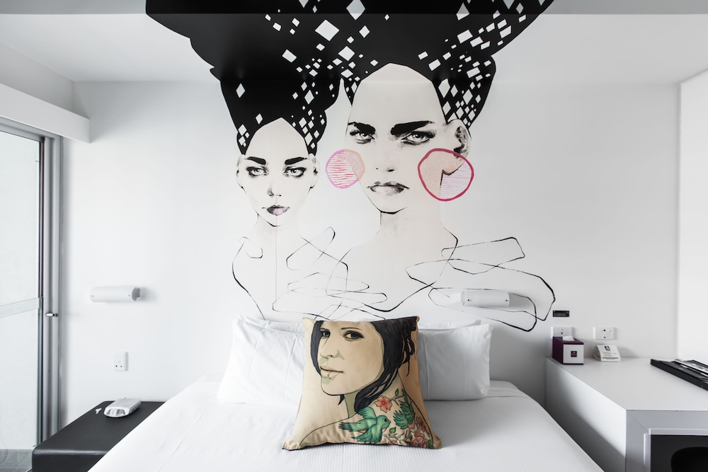 Majestic Minima Hotel 6/41