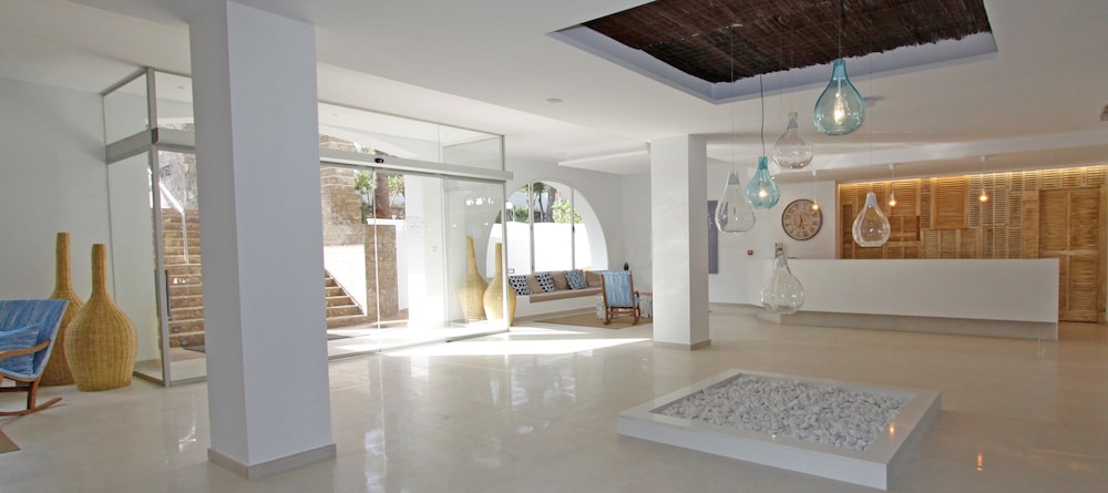 BG Portinatx Beach Club Hotel 2/30