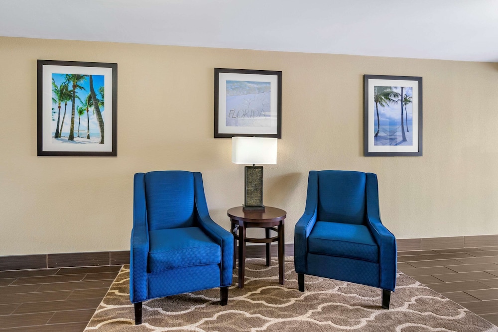 Comfort Inn & Suites St. Pete - Clearwater International Airport 18/41