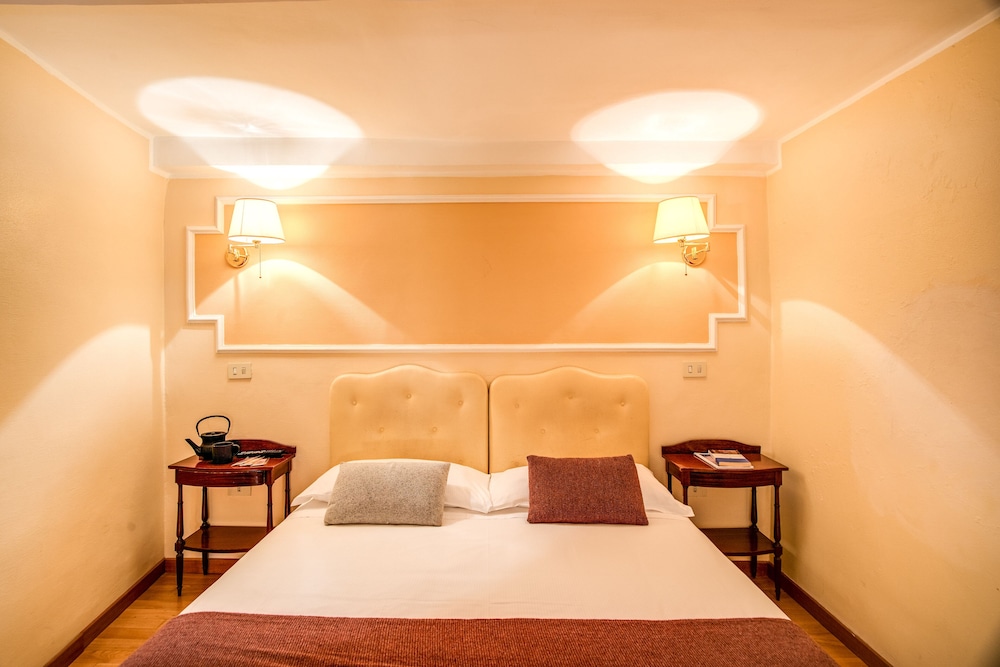 Hotel City Palazzo Dei Cardinali 41/80