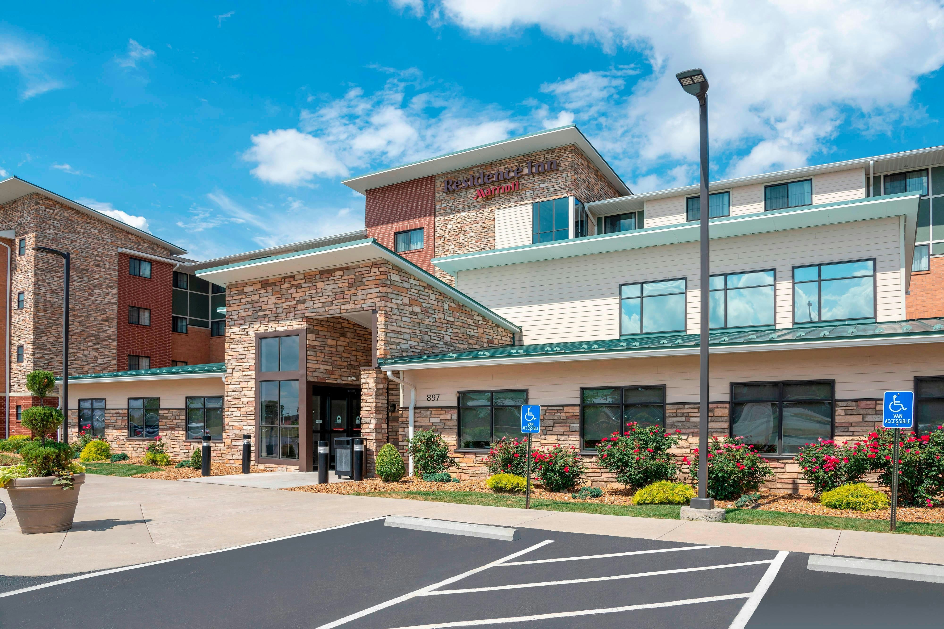 RESIDENCE INN AKRON SOUTH/GREEN 51/52