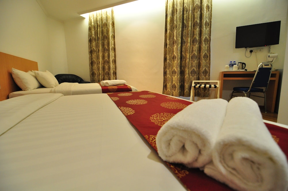 1 Million Hotel 23/75