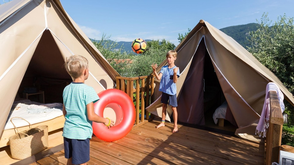 Camping Weekend Glamping Boutique 25/50