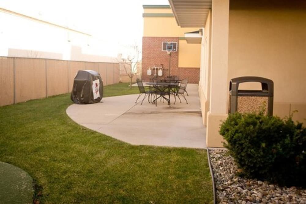 Grandstay Residential Suites Ames 50/52