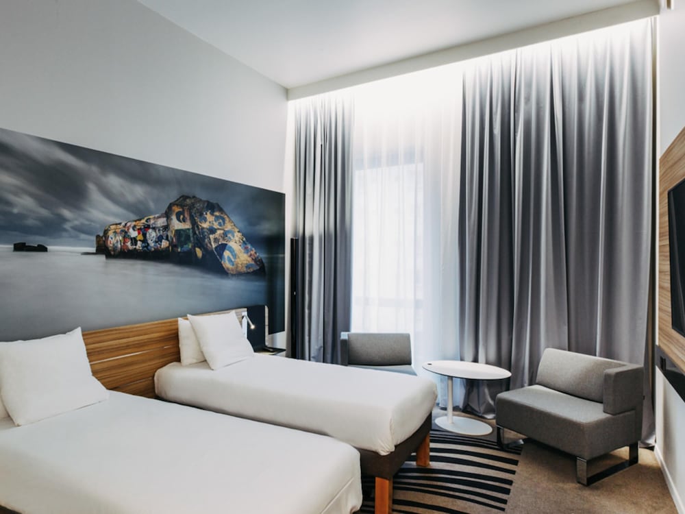 SUPERIOR, TWIN BEDS