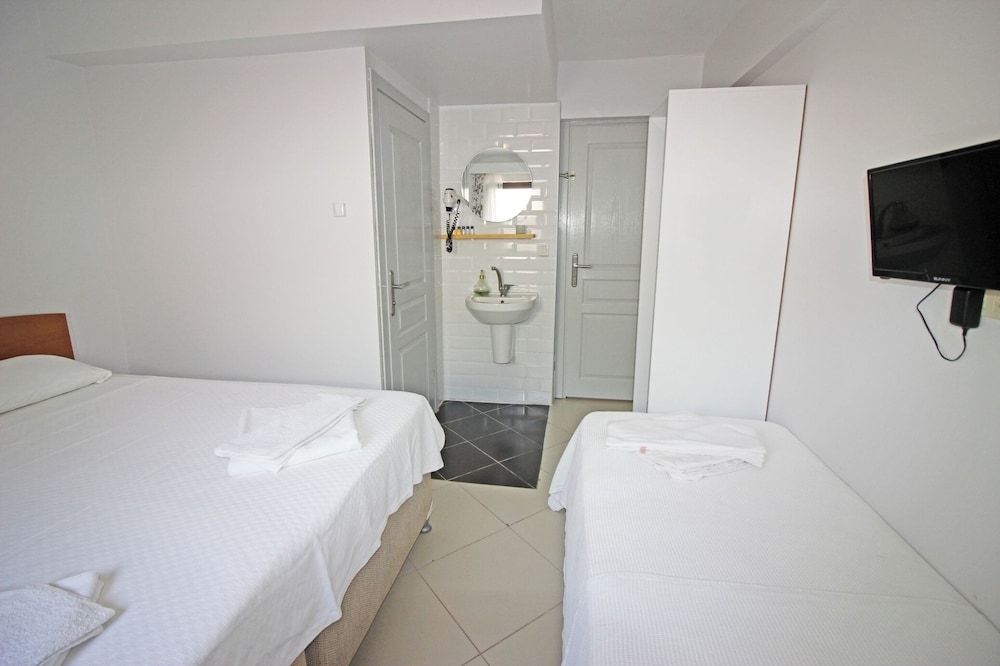 Arsipel Hotel 10/46