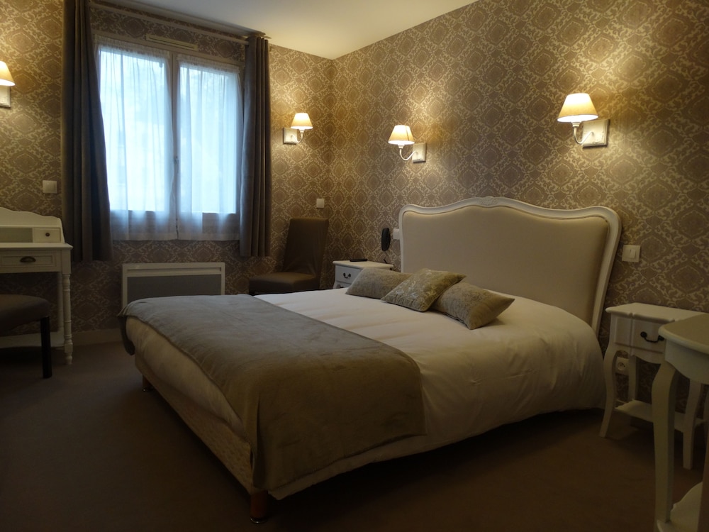 SUPERIOR, DOUBLE BED