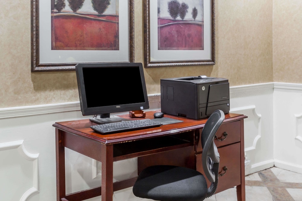 Baymont by Wyndham Hickory 19/24
