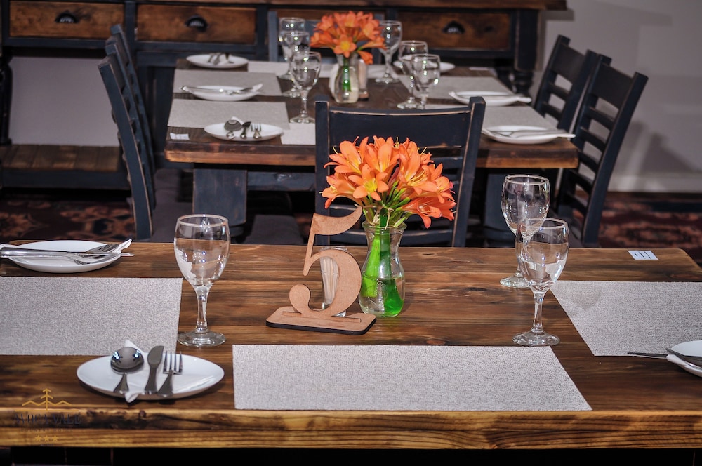 Avoca Vale Country Hotel 35/50