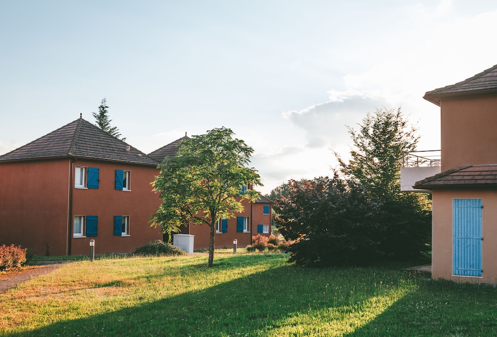 TERRES DE FRANCE - DOMAINE DE CLAIRE RIVE 24/36