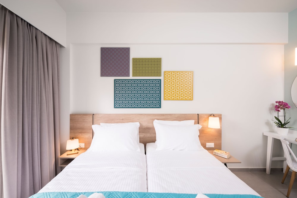 Irini Stalos Apartments 12/50