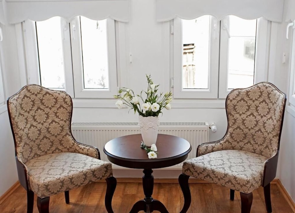 The White Swan Suites Beyoglu 62/74